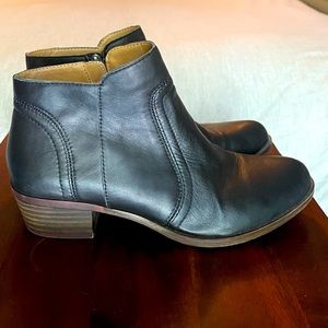Lucky Brand Leather Black Bootie Size 8